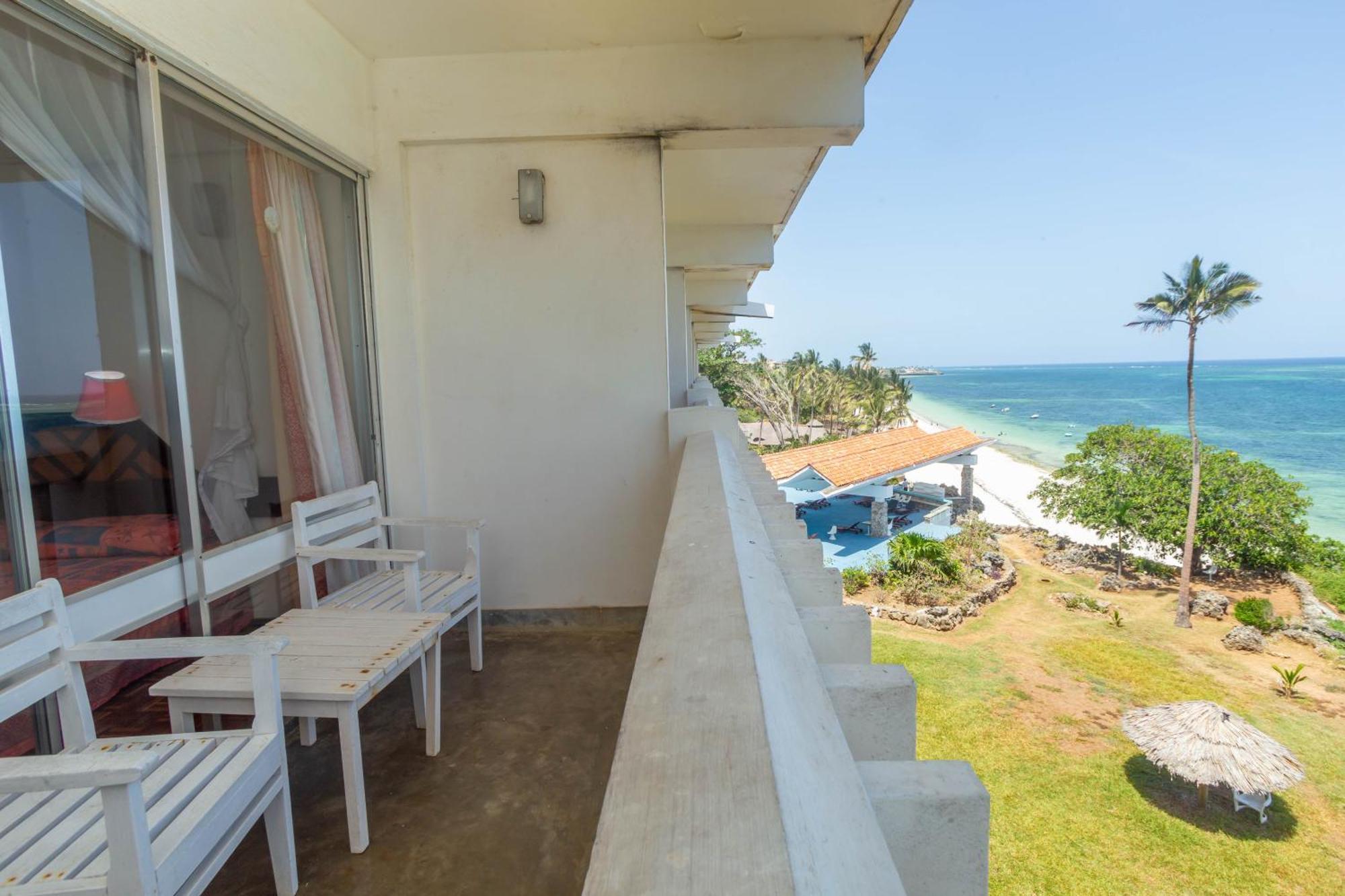 Mombasa Beach Hotel Exteriör bild