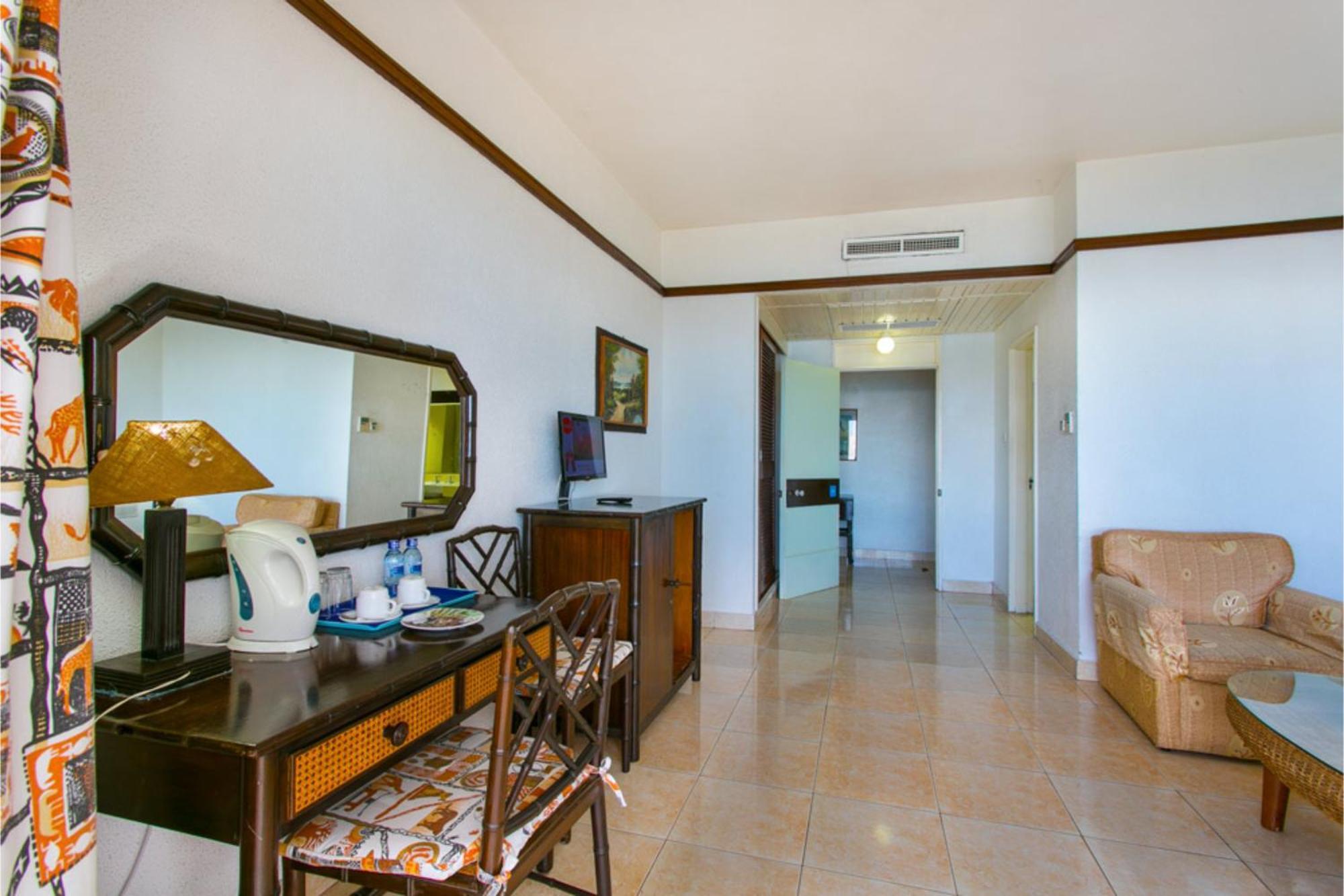 Mombasa Beach Hotel Exteriör bild